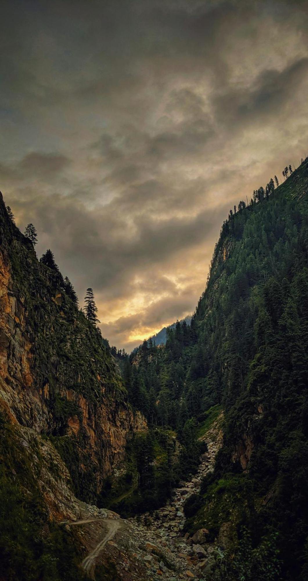 Hotel Dream Valley Kasol #Near Mall Road #River View #Parking #Gaming Zone #Open Terrace #Restaurant 外观 照片