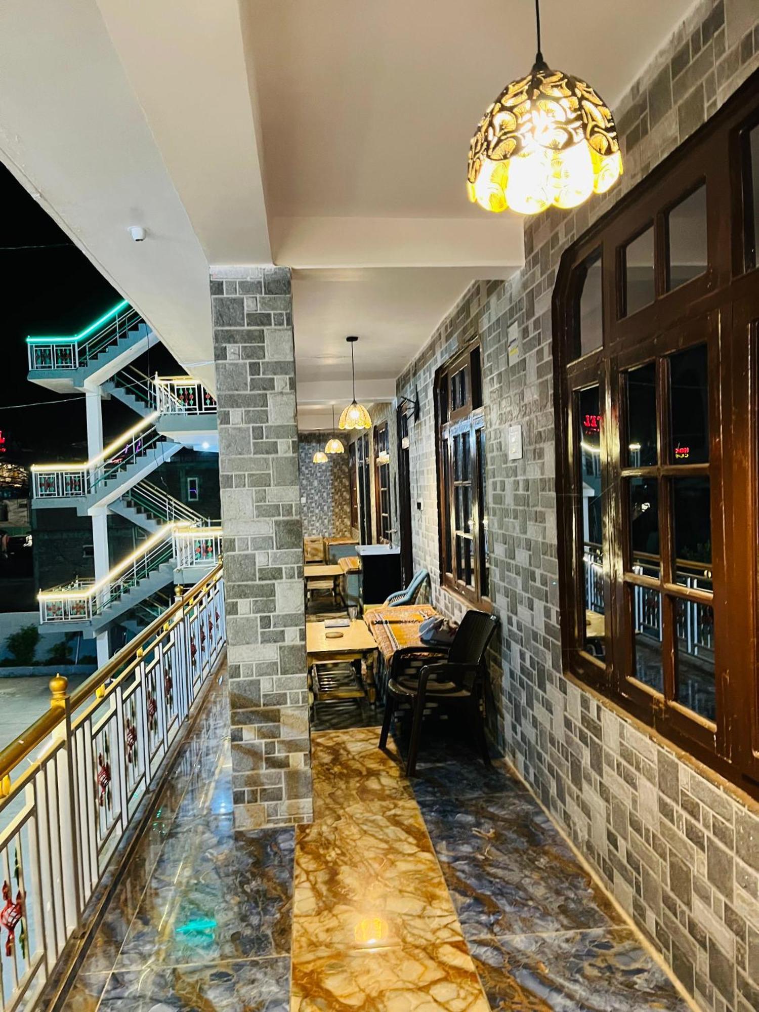 Hotel Dream Valley Kasol #Near Mall Road #River View #Parking #Gaming Zone #Open Terrace #Restaurant 外观 照片