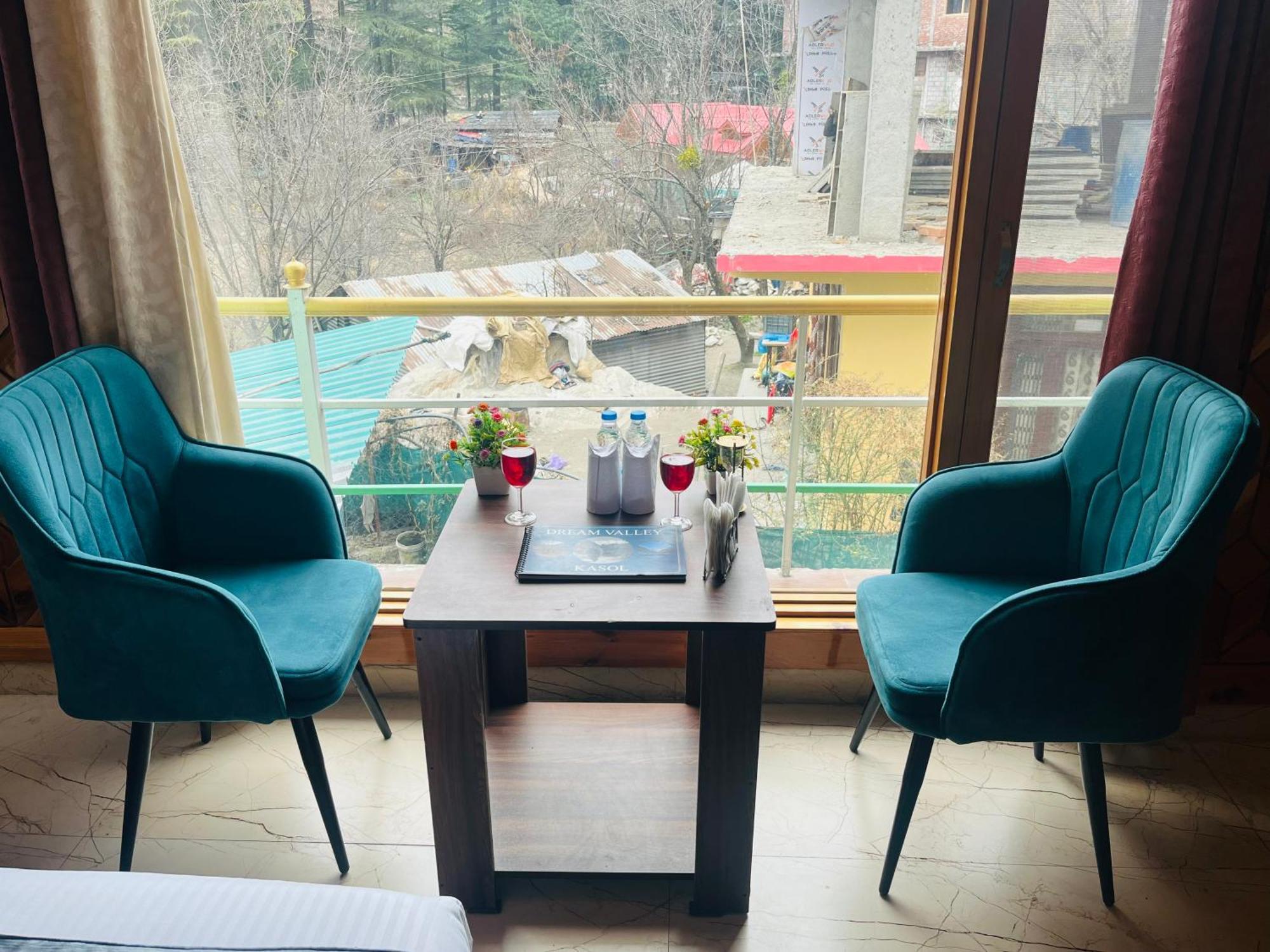 Hotel Dream Valley Kasol #Near Mall Road #River View #Parking #Gaming Zone #Open Terrace #Restaurant 外观 照片