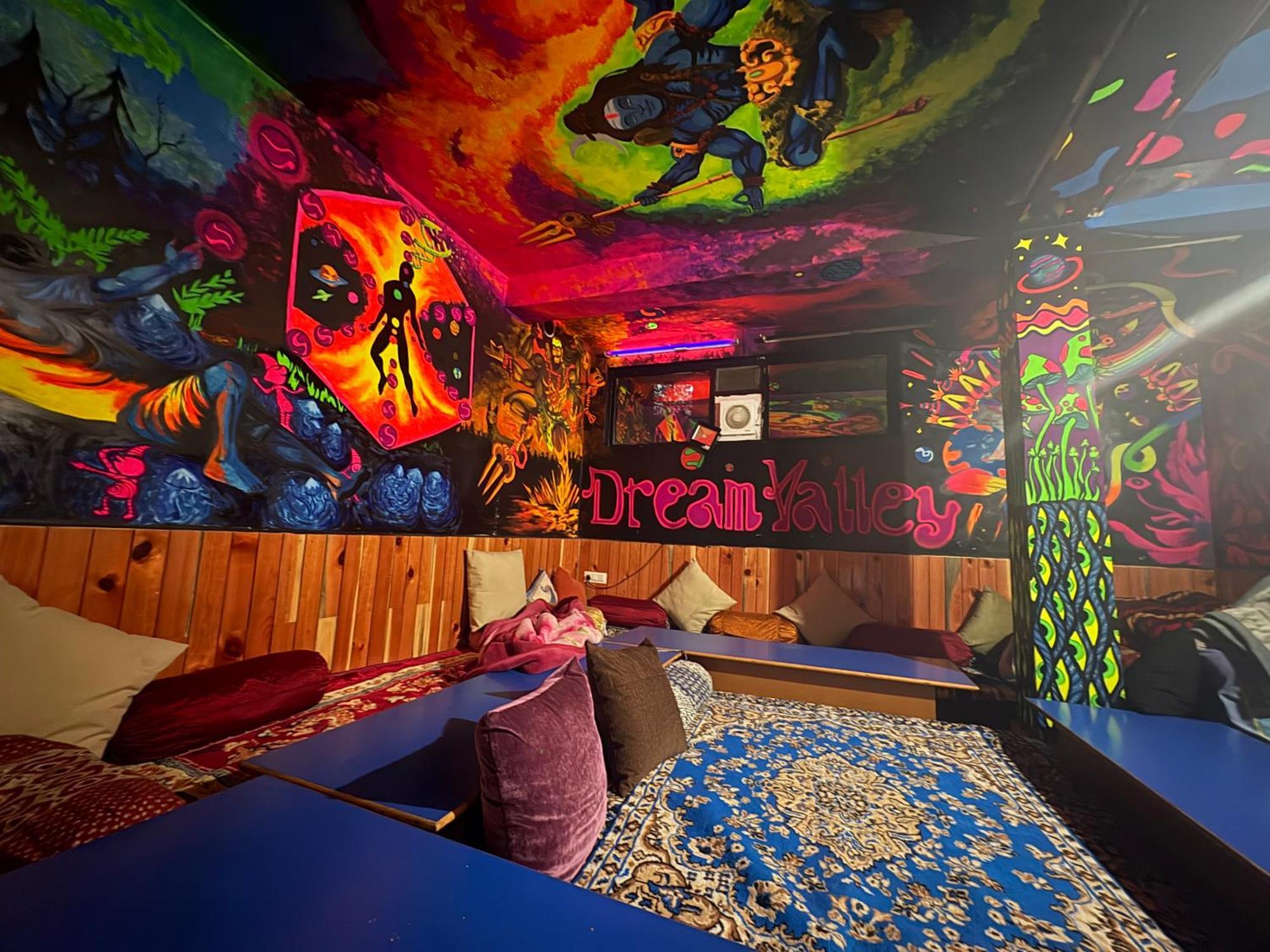 Hotel Dream Valley Kasol #Near Mall Road #River View #Parking #Gaming Zone #Open Terrace #Restaurant 外观 照片
