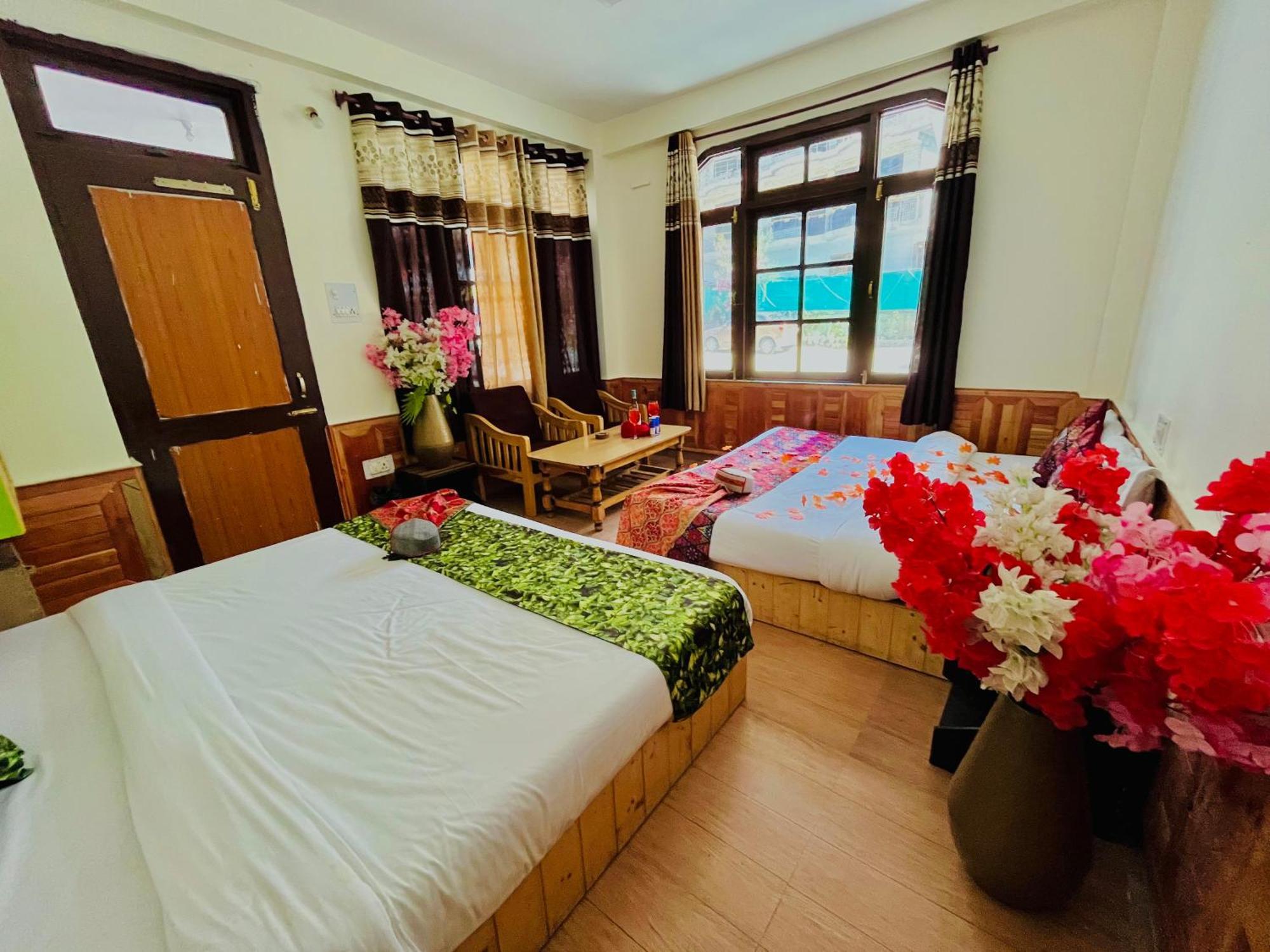 Hotel Dream Valley Kasol #Near Mall Road #River View #Parking #Gaming Zone #Open Terrace #Restaurant 外观 照片