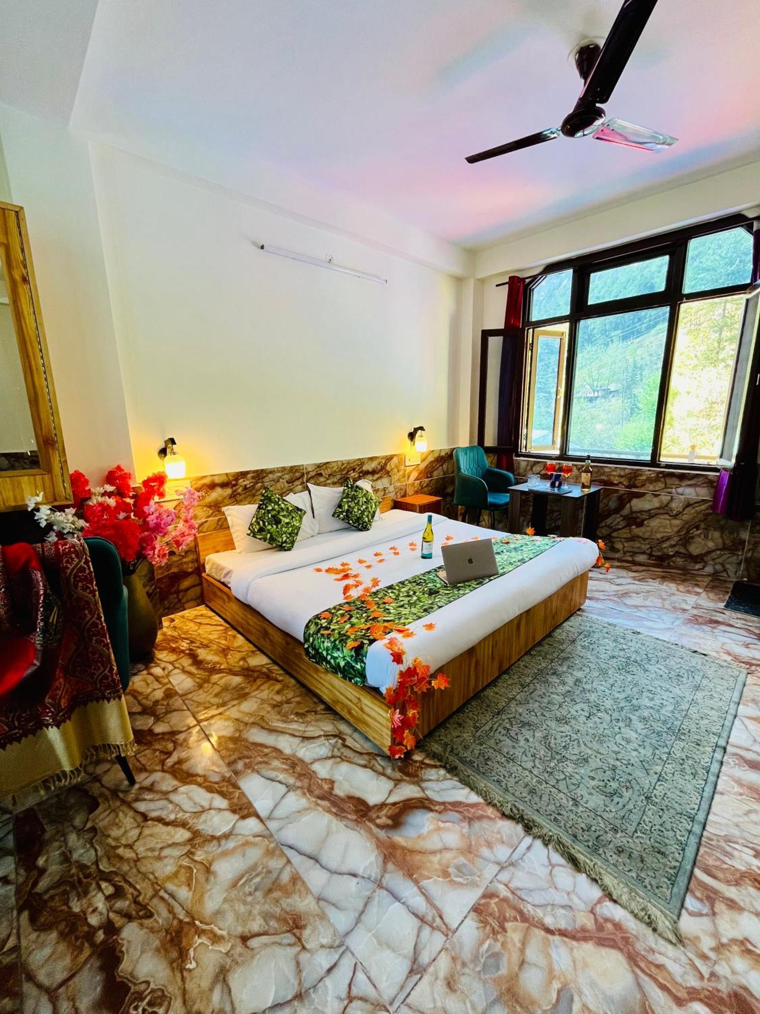 Hotel Dream Valley Kasol #Near Mall Road #River View #Parking #Gaming Zone #Open Terrace #Restaurant 外观 照片
