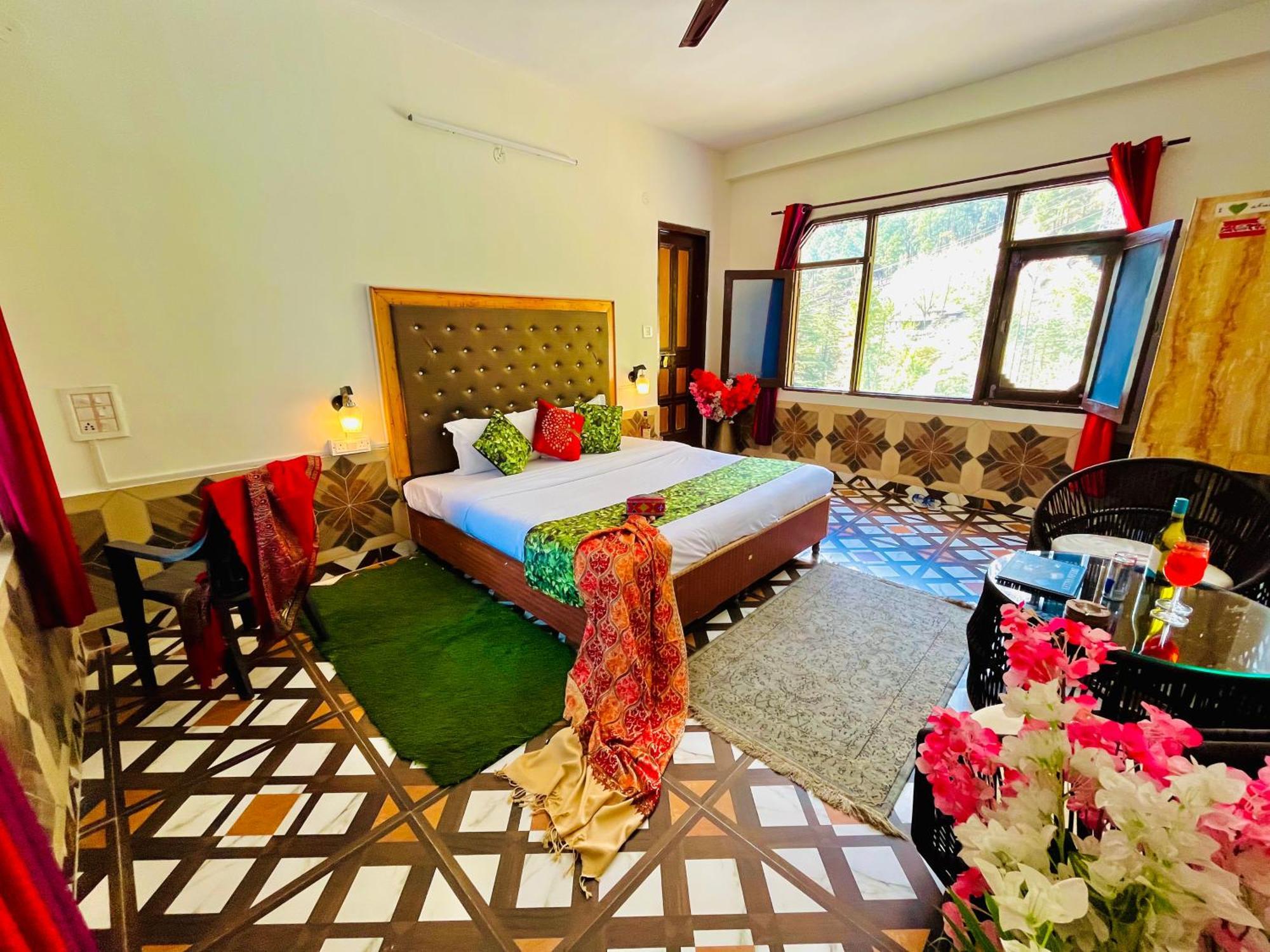 Hotel Dream Valley Kasol #Near Mall Road #River View #Parking #Gaming Zone #Open Terrace #Restaurant 外观 照片